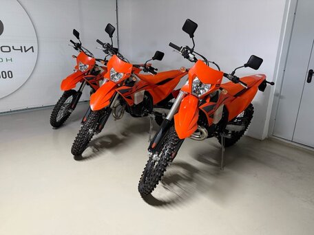 2025 KTM 300 EXC, оранжевый, 1400000 рублей, вид 4