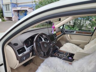 2011 Volkswagen Touareg II, белый, 1700000 рублей, вид 5