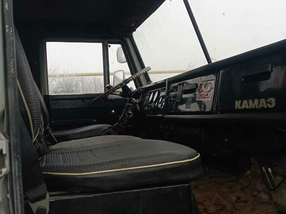 1995 КамАЗ 55102, белый, 550000 рублей - вид 6