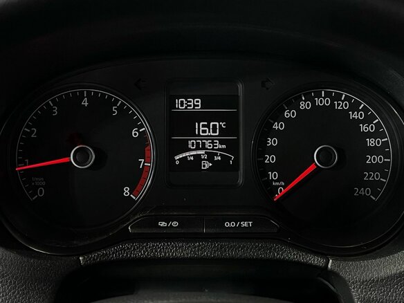 2015 Volkswagen Polo V Рестайлинг, белый, 940000 рублей - вид 11
