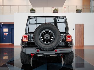 2026 Jeep Wrangler IV (JL) Рестайлинг, чёрный, 9200000 рублей, вид 4