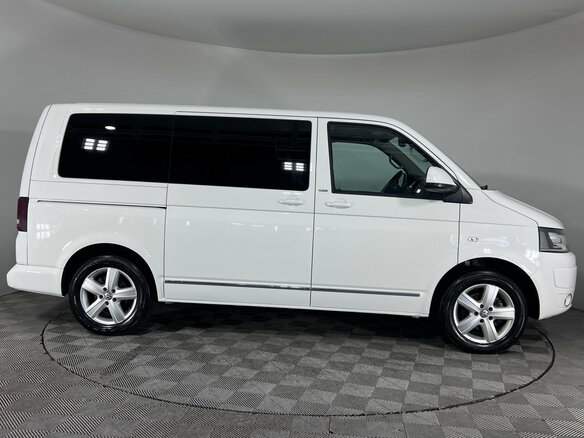 2013 Volkswagen Multivan T5 Рестайлинг, белый, 2390000 рублей - вид 14