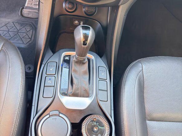 2015 Hyundai Santa Fe III Рестайлинг, чёрный, 1830000 рублей - вид 15