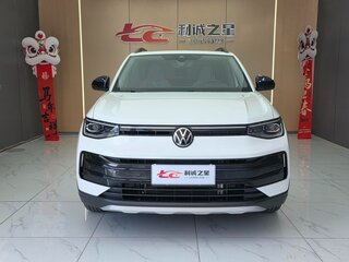 2025 Volkswagen Tharu XR, белый, 1924000 рублей, вид 2
