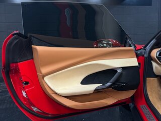 2024 Ferrari 296 GTB, красный, 31334176 рублей, вид 3
