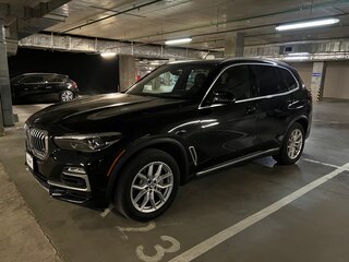 2019 BMW X5 40i IV (G05/G18), чёрный, 4999999 рублей, вид 2