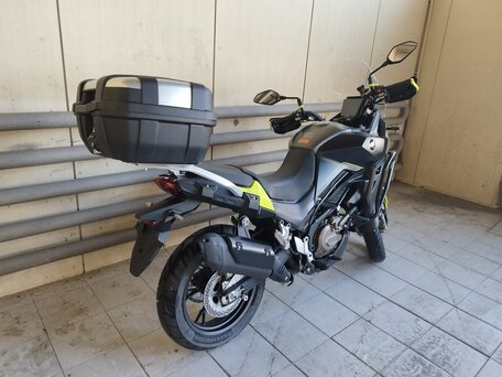 2025 QJMotor SVT 650, чёрный, 600000 рублей, вид 4
