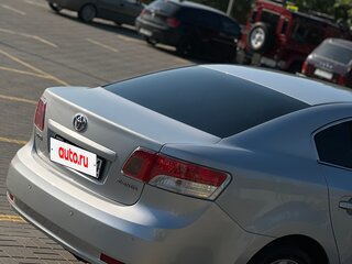 2009 Toyota Avensis III, серебристый, 1150000 рублей, вид 4