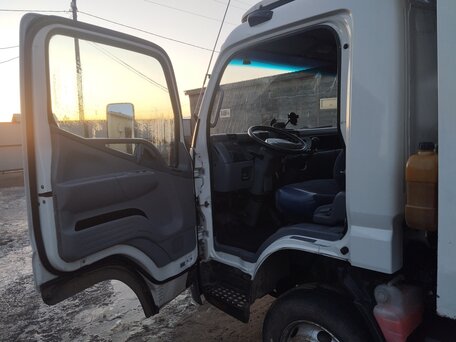 2012 Fuso (Mitsubishi) Canter, белый, 1850000 рублей, вид 2