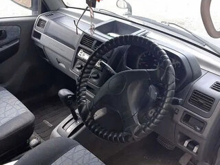 2001 Mitsubishi Pajero Mini II, серый, 270000 рублей, вид 5