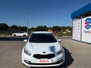 2014 Kia Ceed II, белый, 800000 рублей, вид 3