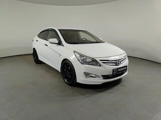 2015 Hyundai Solaris I Рестайлинг, белый, 664000 рублей, вид 3