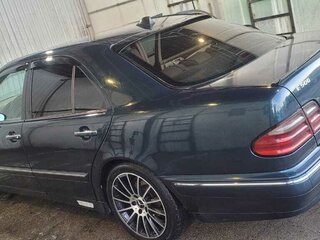 1999 Mercedes-Benz E-Класс 320 II (W210, S210) Рестайлинг, зелёный, 510000 рублей, вид 5