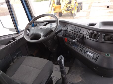 2023 IVECO-Hongyan 6x4 (CQ4256), синий, 2984605 рублей, вид 5