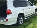 2013 Toyota Land Cruiser 200 Series Рестайлинг 1, белый, 5900000 рублей - вид 4