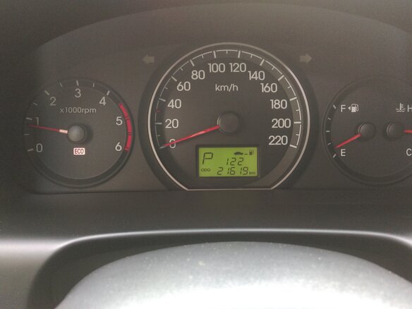 2011 Hyundai H-1 II, серый - вид 11