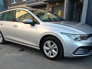 2021 Volkswagen Golf VIII, серебристый, 2150000 рублей, вид 4