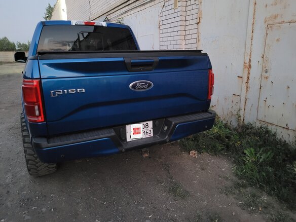 2017 Ford F-150 XIII, синий, 4900000 рублей - вид 4