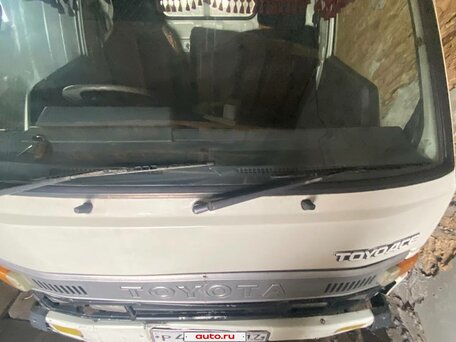 1994 Toyota Toyoace, белый, 700000 рублей, вид 1