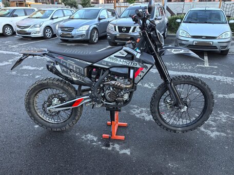 2025 Regulmoto Legend 300, чёрный, 209990 рублей, вид 3