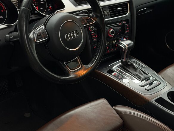 2015 Audi A5 I (8T) Рестайлинг, чёрный - вид 3