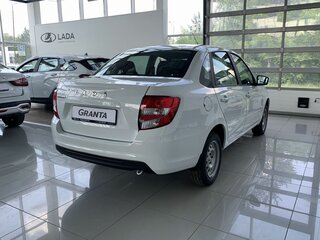 2025 Lada (ВАЗ) Granta I Рестайлинг, белый, 966000 рублей, вид 4