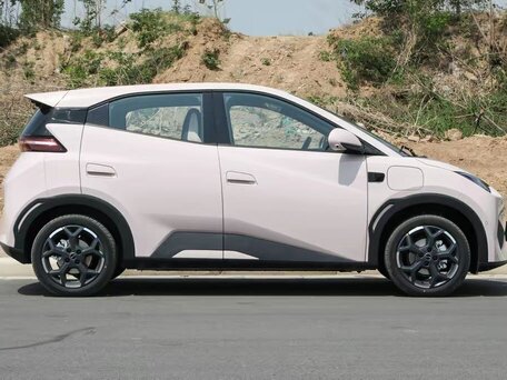 2026 BYD Seagull 38.88 kWh I, серебристый, 2070000 рублей, вид 3