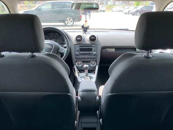 2010 Audi A3 II (8P) Рестайлинг 2, белый, 1000000 рублей - вид 8