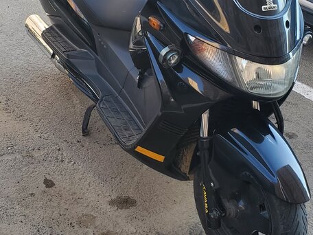 2000 Suzuki Burgman (SkyWave) 250, чёрный, 135000 рублей, вид 3