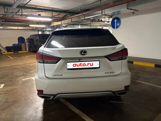 2020 Lexus RX 300 IV Рестайлинг, белый, 6500000 рублей, вид 5