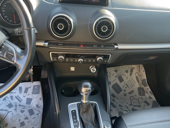 2014 Audi A3 III (8V), коричневый, 1300000 рублей - вид 6