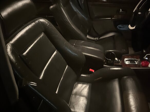 2000 Audi A8 I (D2) Рестайлинг, чёрный, 250000 рублей - вид 4