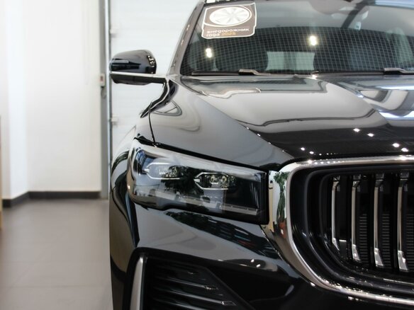 2026 Geely Monjaro I Рестайлинг, чёрный - вид 8