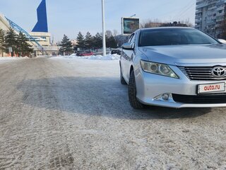 2012 Toyota Camry VII (XV50), серебристый, 1500000 рублей, вид 3