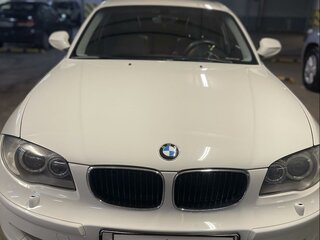 2011 BMW 1 серии 116i I (E81/E82/E87/E88) Рестайлинг, белый, 890000 рублей, вид 2