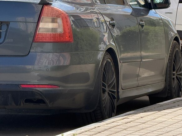 2011 Skoda Octavia II (A5) Рестайлинг, серый, 650000 рублей - вид 13