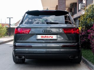 2017 Audi Q7 II (4M), серый, 4800000 рублей, вид 4