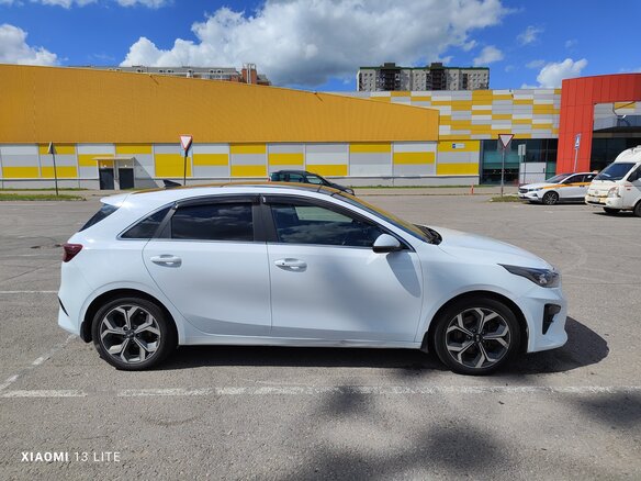 2019 Kia Ceed III, белый, 1520000 рублей - вид 1