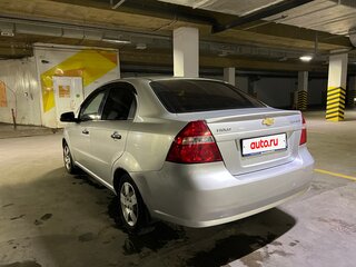 2010 Chevrolet Aveo I Рестайлинг, серебристый, 360000 рублей, вид 5