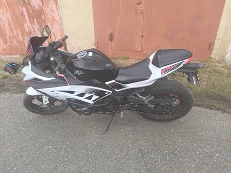 2017 Kawasaki Ninja 250SL, белый, 335000 рублей, вид 3