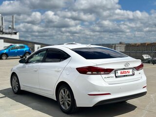 2017 Hyundai Elantra VI (AD), белый, 1479000 рублей, вид 3