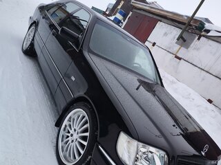 1998 Mercedes-Benz S-Класс 300 III (W140) Рестайлинг, чёрный, 2100000 рублей, вид 3