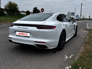 2017 Porsche Panamera Turbo S E-Hybrid II, белый, 8800000 рублей, вид 3