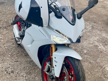2019 Ducati Supersport, белый, 1000000 рублей, вид 4