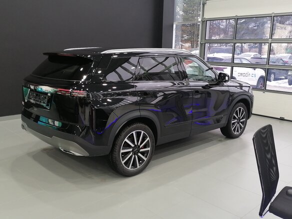 2023 Jaecoo J7 I, чёрный, 2950000 рублей - вид 1