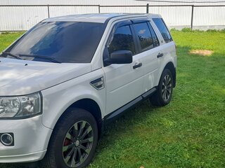 2012 Land Rover Freelander II Рестайлинг, белый, 2000000 рублей, вид 1