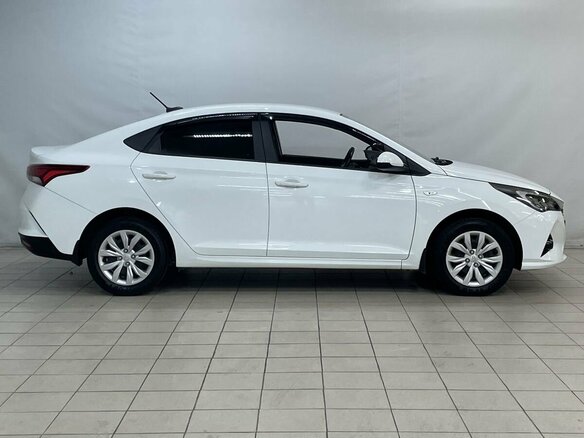 2021 Hyundai Solaris II Рестайлинг, белый - вид 8