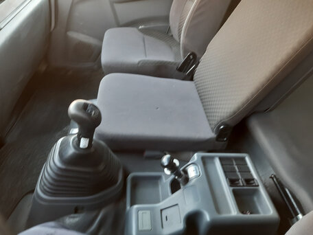 2018 Isuzu Forward (F-Series), белый, 4500000 рублей, вид 2