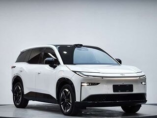 2025 Toyota bZ3X 58.3 kWh, белый, 2679585 рублей, вид 3