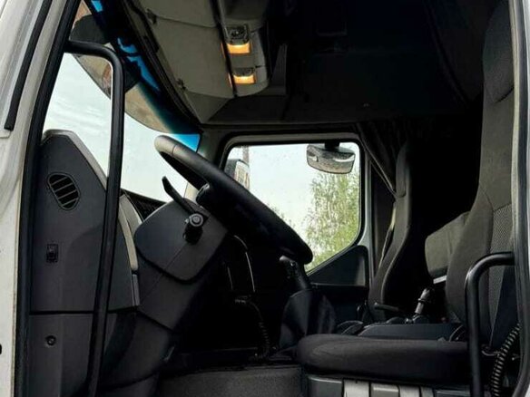 2012 Renault Premium, белый, 3700000 рублей - вид 8
